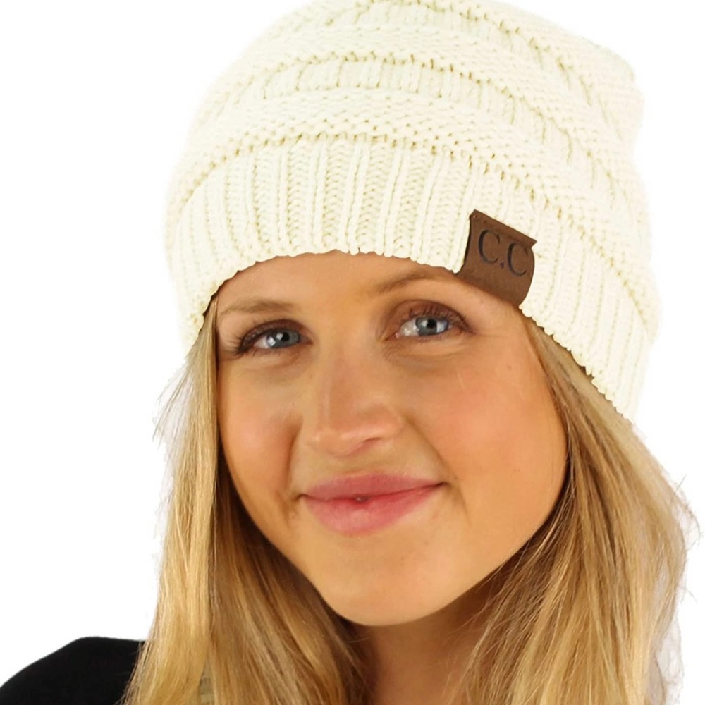 Warm chunky soft stretch cable knit beanie (ivory)